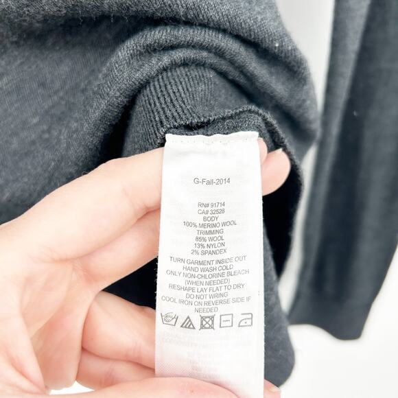 A/X Armani Exchange Womens 100% Merino Wool Pullover Knit Sweater Size L Gray - Picture 4 of 5